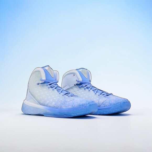 Nike Kobe 3 Protro \'Christmas\' Mens Basketball Shoe Royal Pulse/White IQ5338 400 main image 5